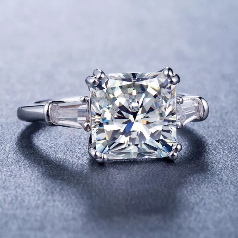 Sterling silver Princess cut white Sapphire Ring